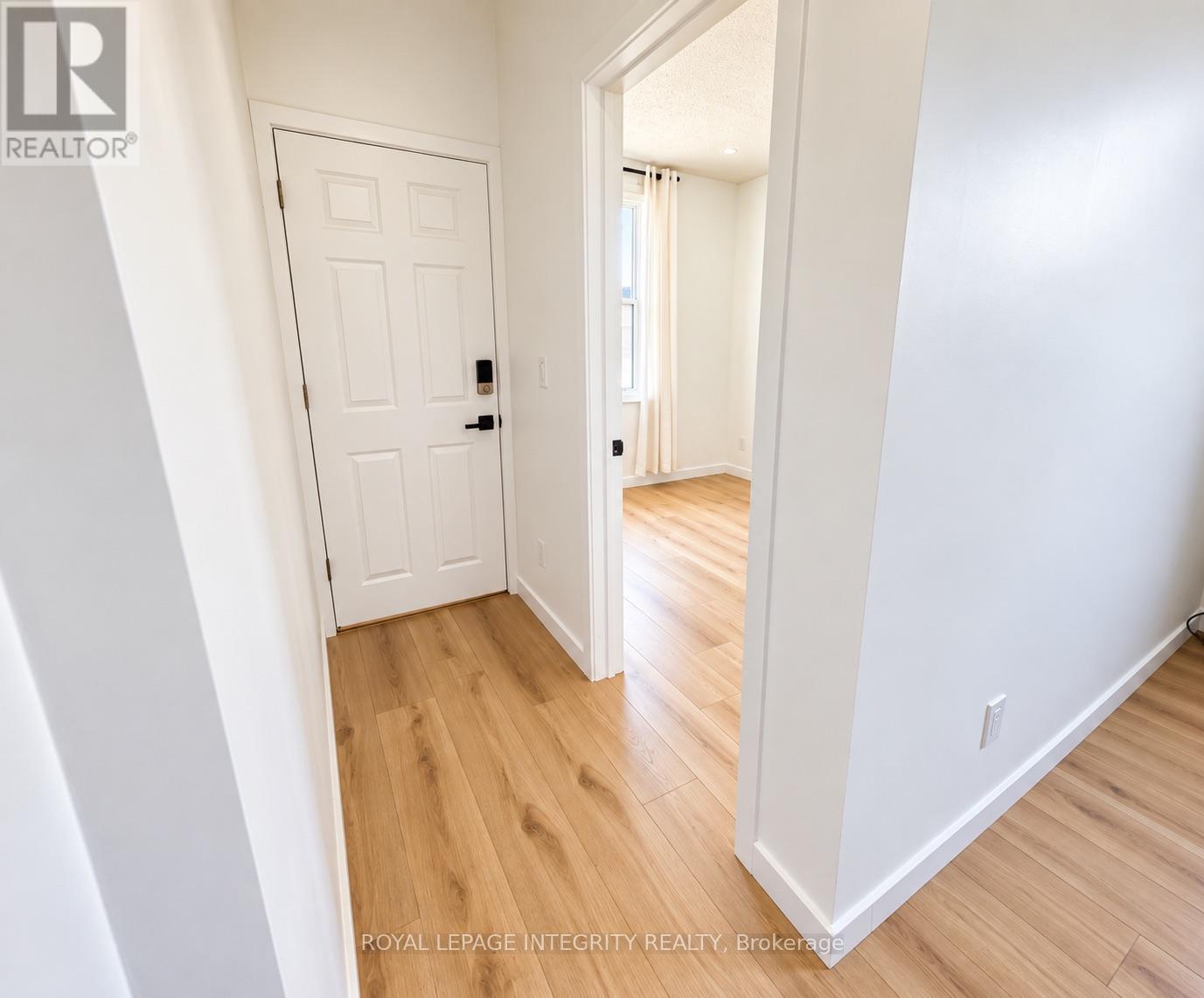 920 Gladstone Avenue Property Photo 3