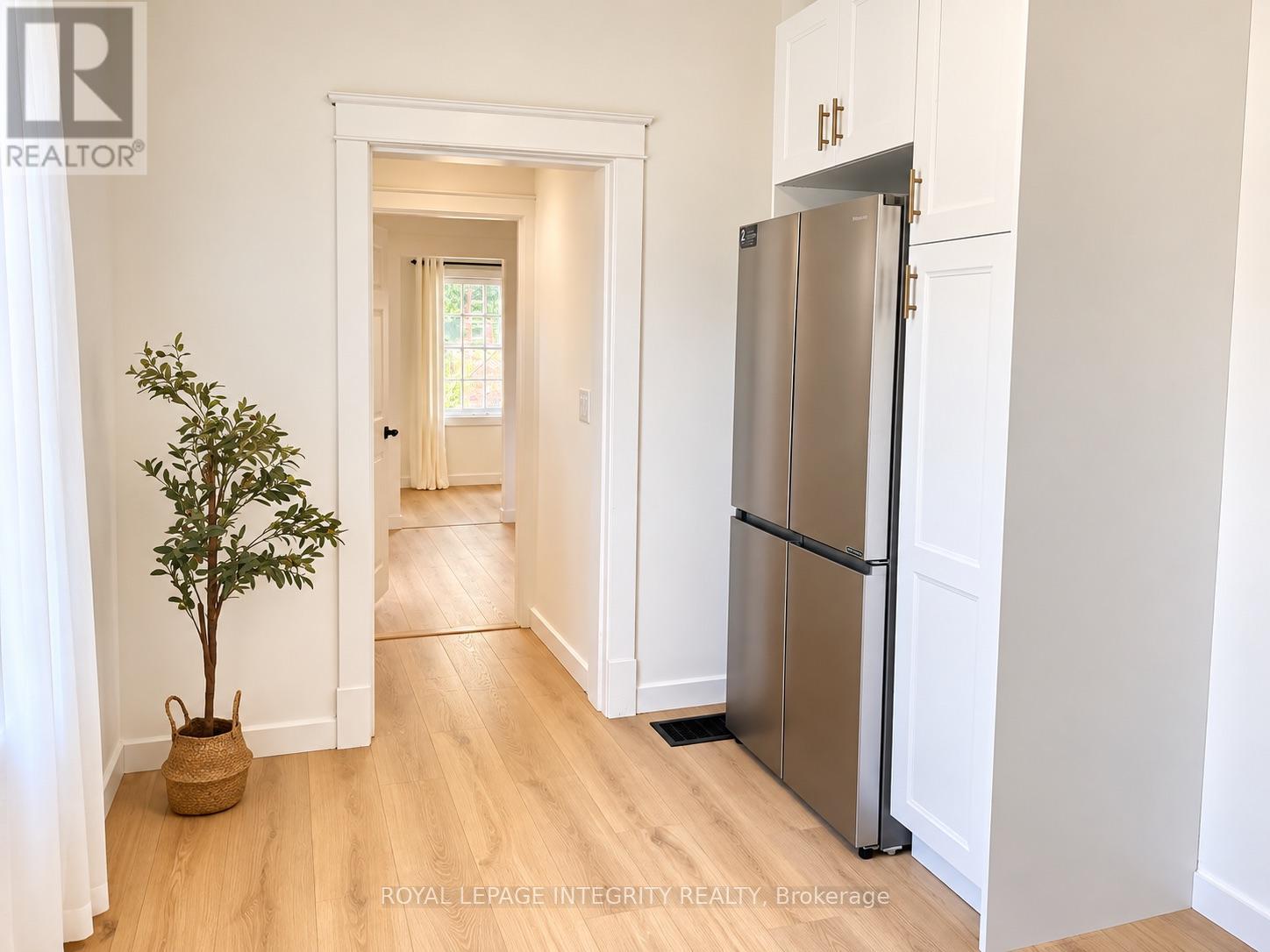 920 Gladstone Avenue Property Photo 14