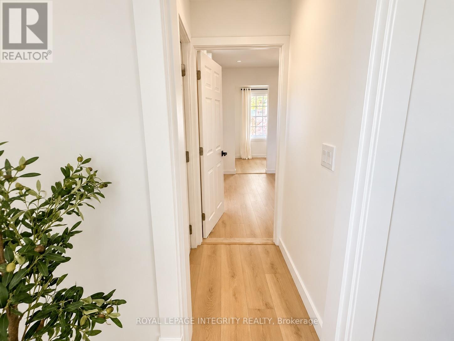920 Gladstone Avenue Property Photo 15