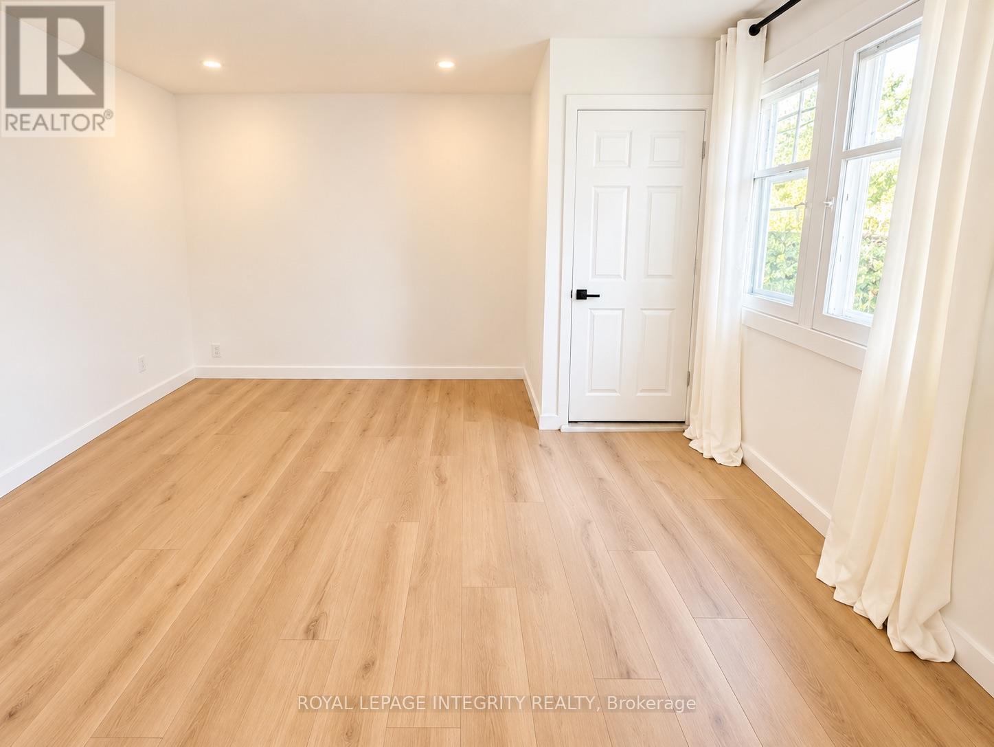 920 Gladstone Avenue Property Photo 19