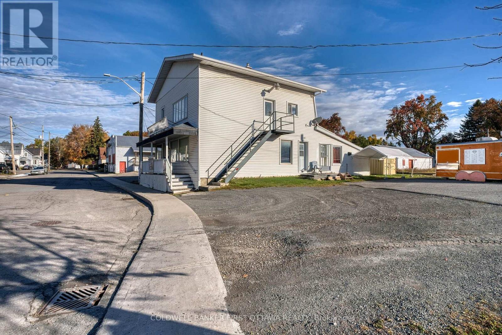 29 King Street Property Photo 5