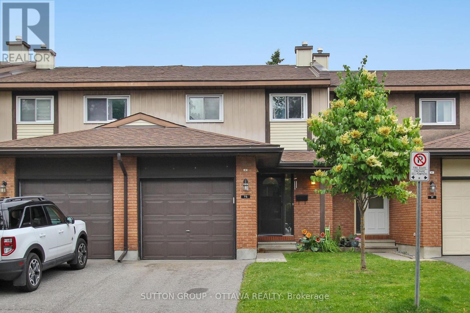 75 Clarkson Crescent Property Photo 1