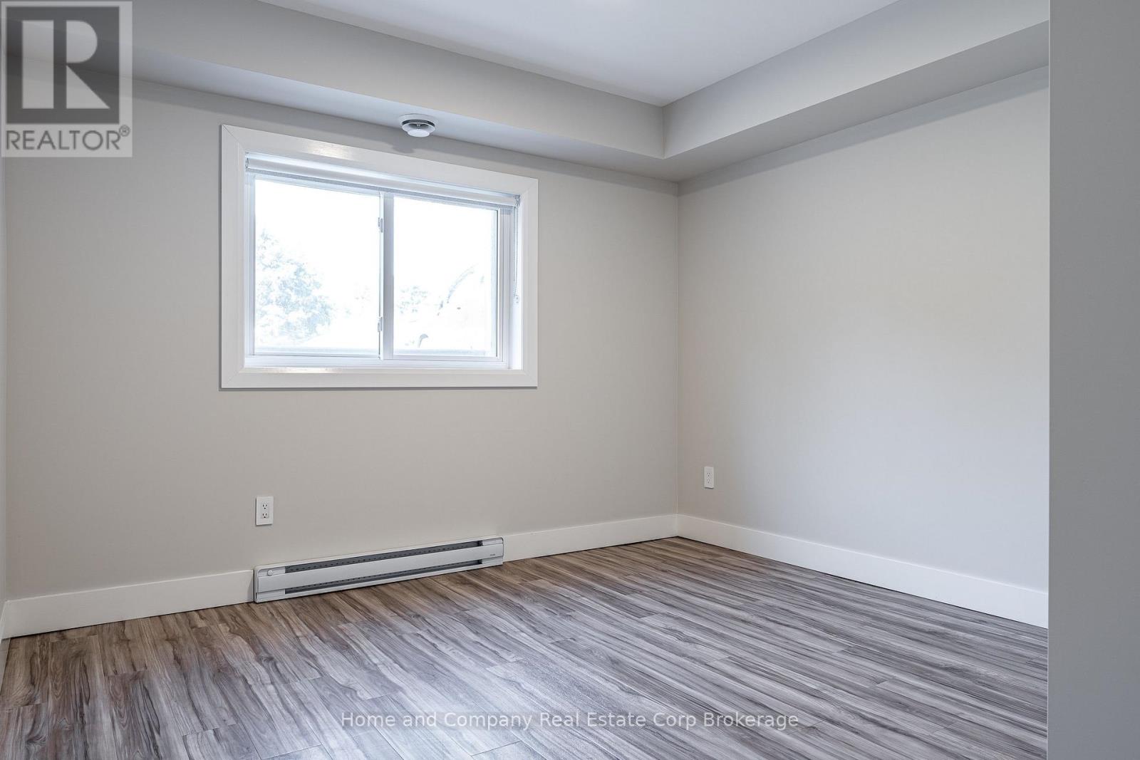 27 Brock Street Property Photo 4