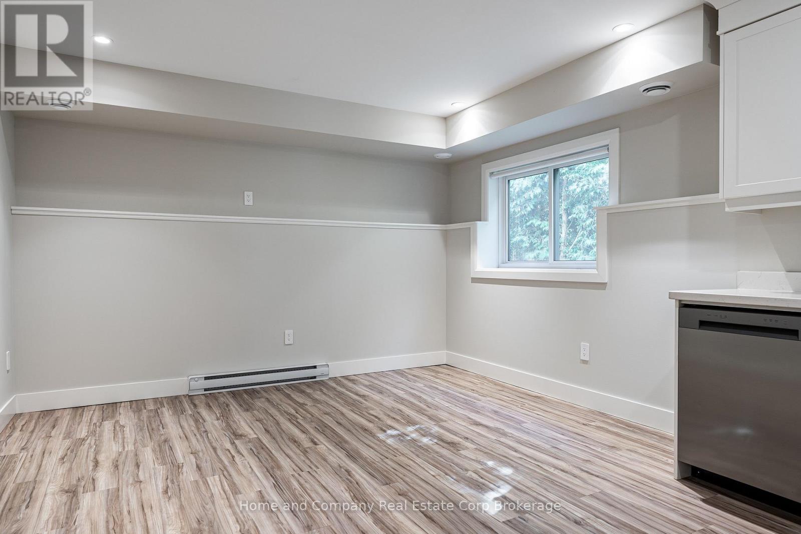 27 Brock Street Property Photo 9