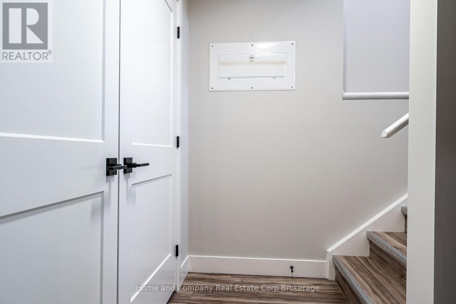 27 Brock Street Property Photo 18