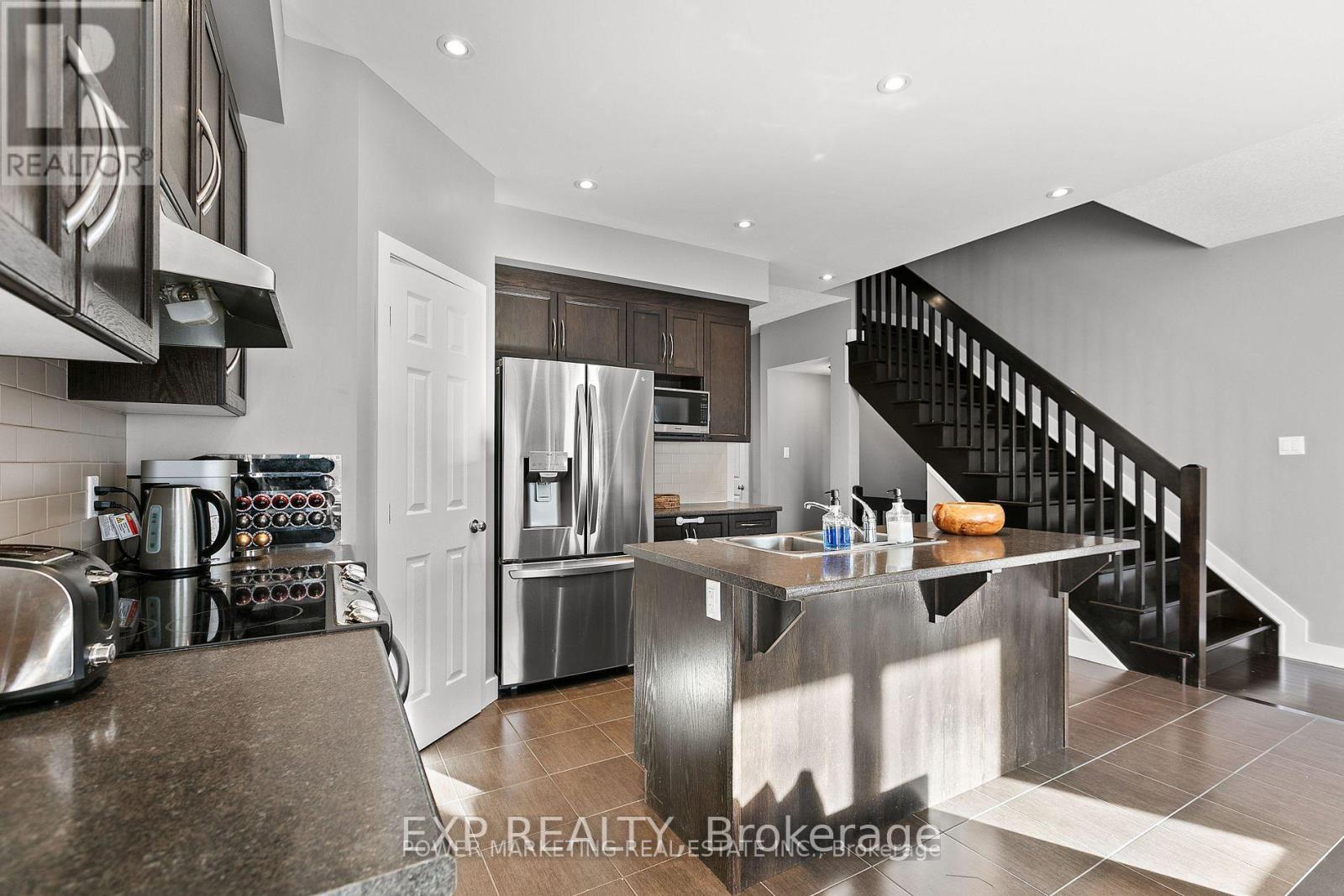 2200 Nantes Street Property Photo 8