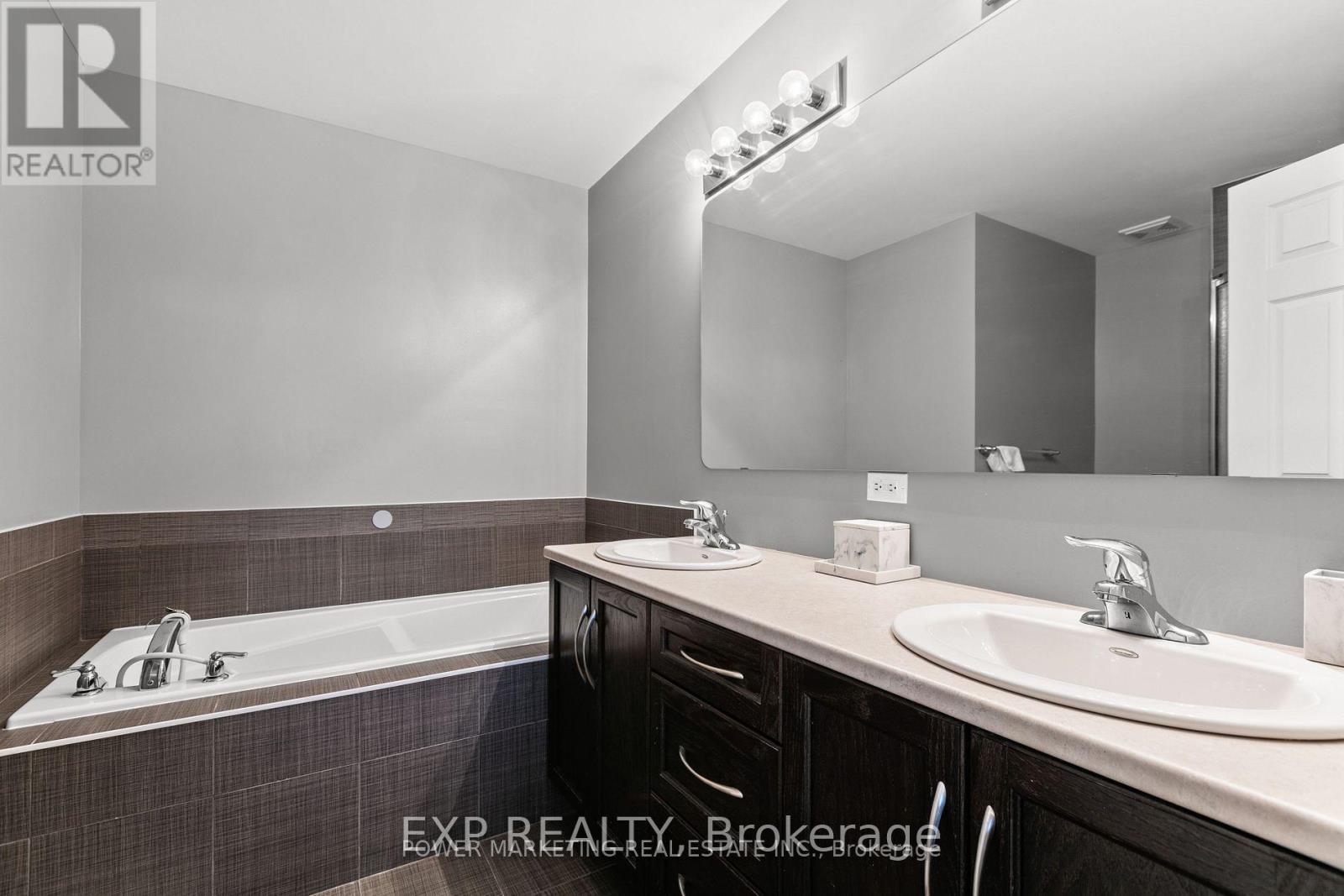 2200 Nantes Street Property Photo 17