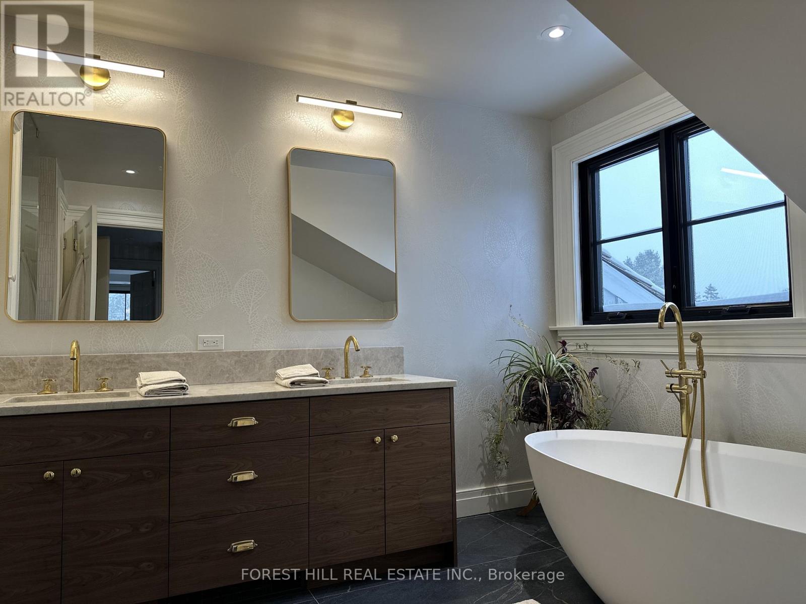 794575 Mono Centre Road Property Photo 28