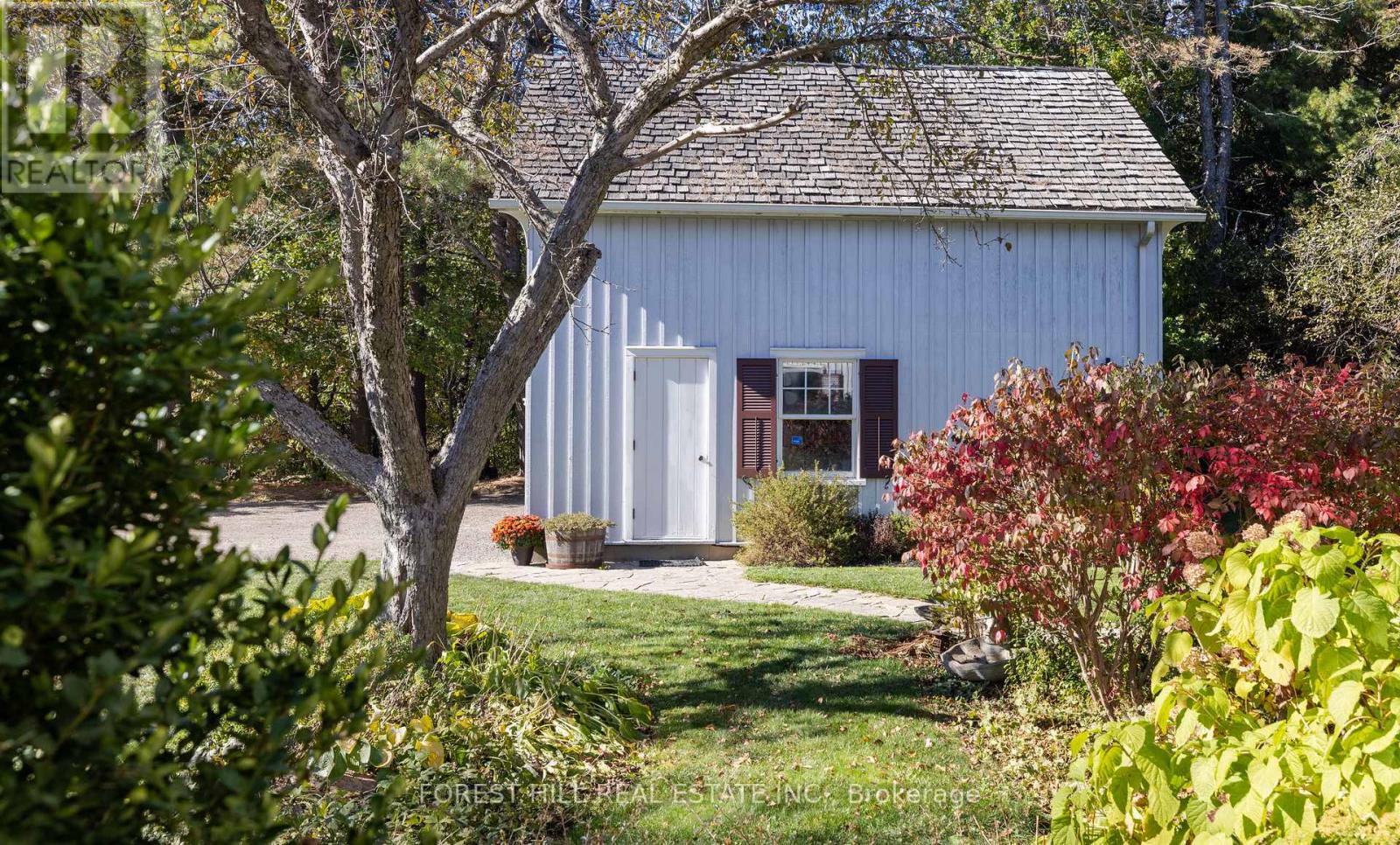794575 Mono Centre Road Property Photo 34