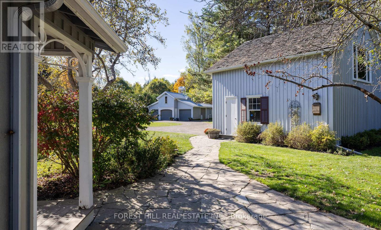 794575 Mono Centre Road Property Photo 35