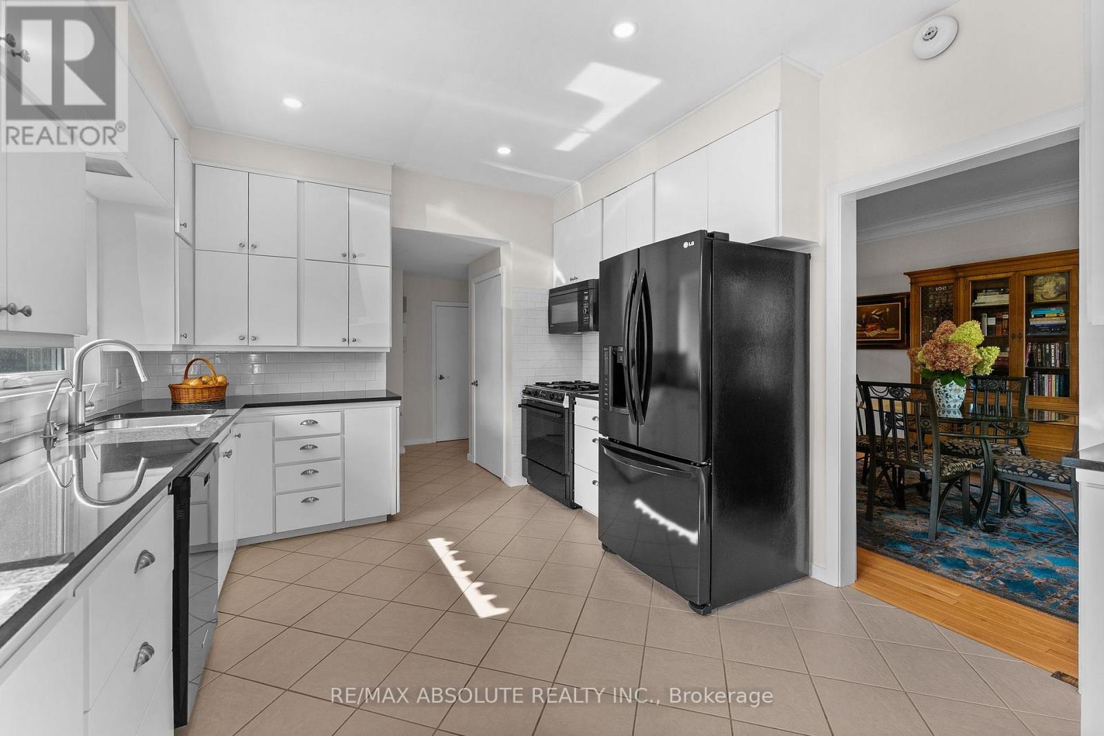 290 Harrington Street Property Photo 22