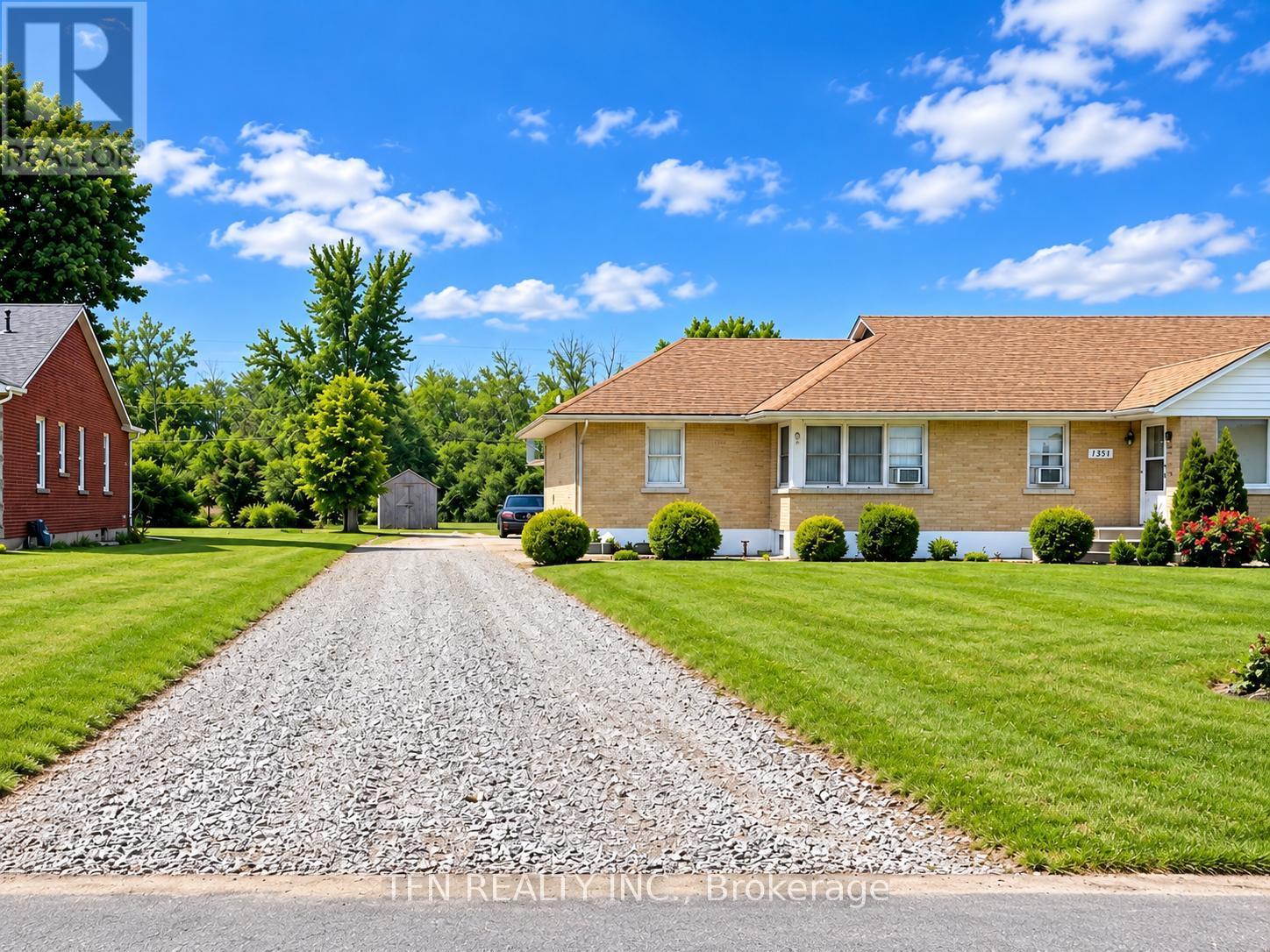 1301 Niagara River Parkway Property Photo 3