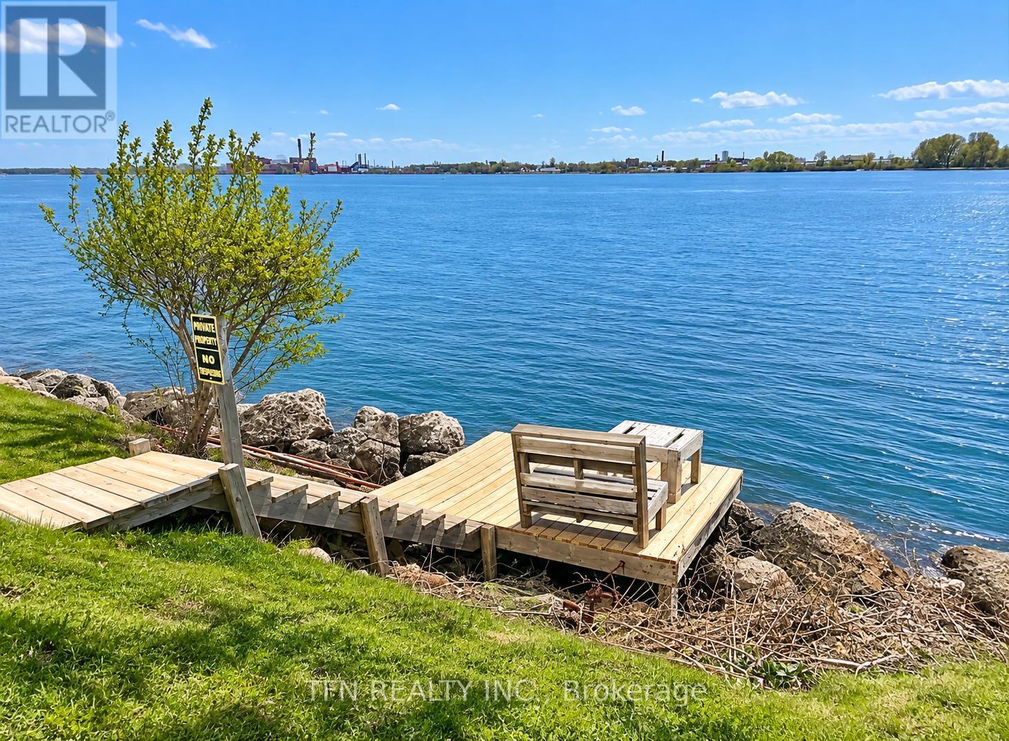 1301 Niagara River Parkway Property Photo 5