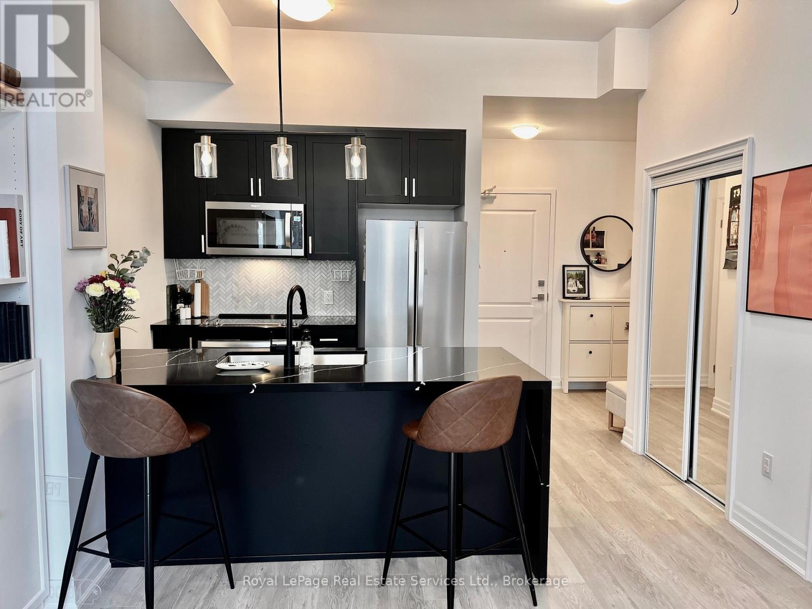 524 - 460 Dundas Street E Property Photo 5