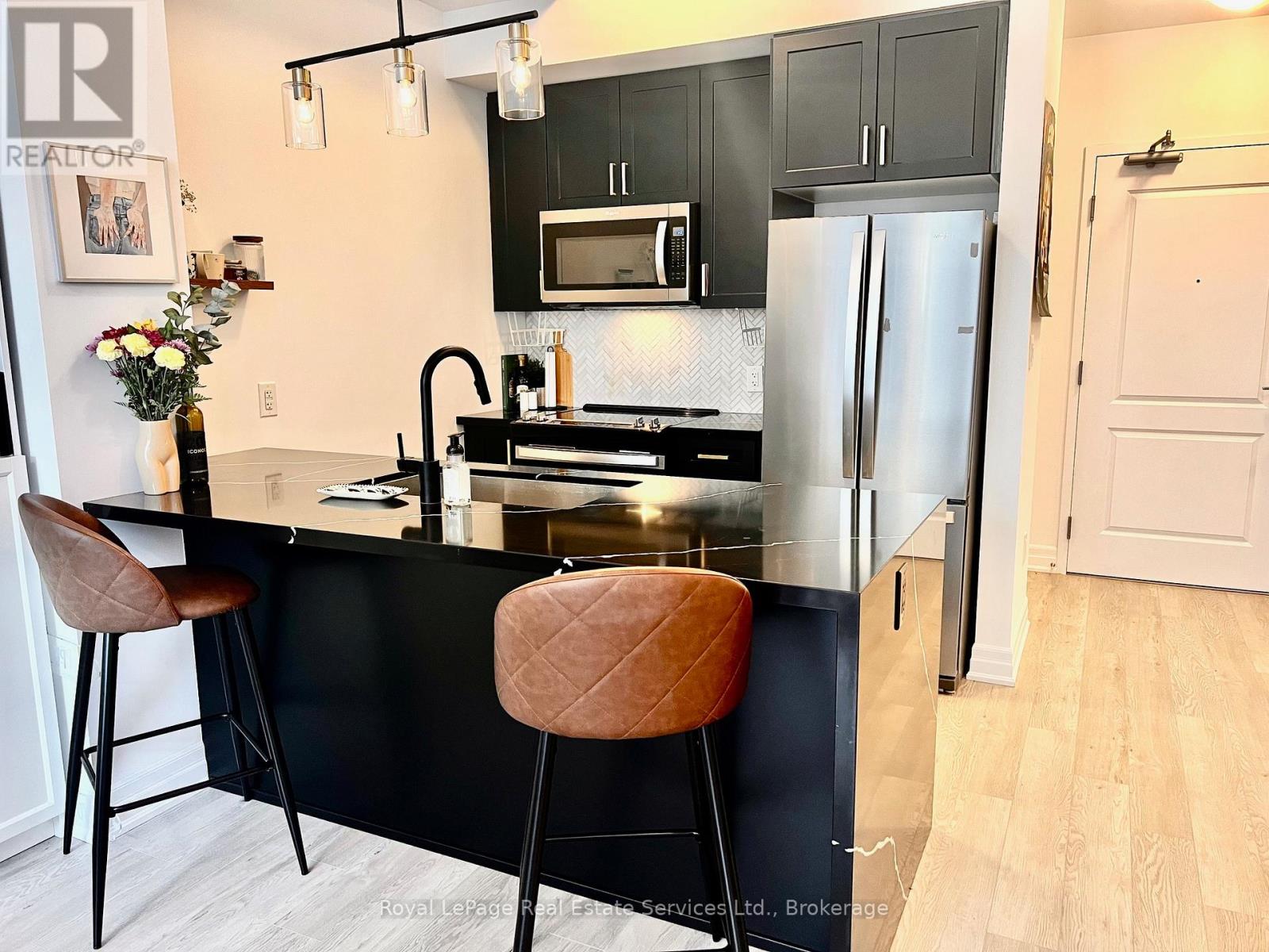 524 - 460 Dundas Street E Property Photo 13