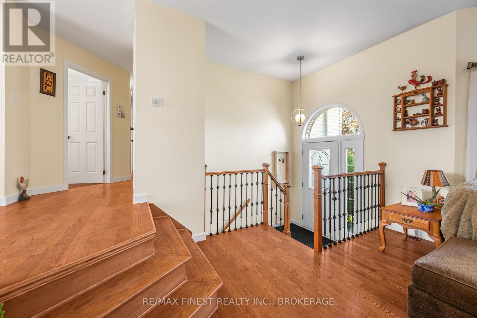 2442 Keeley Road Property Photo 5