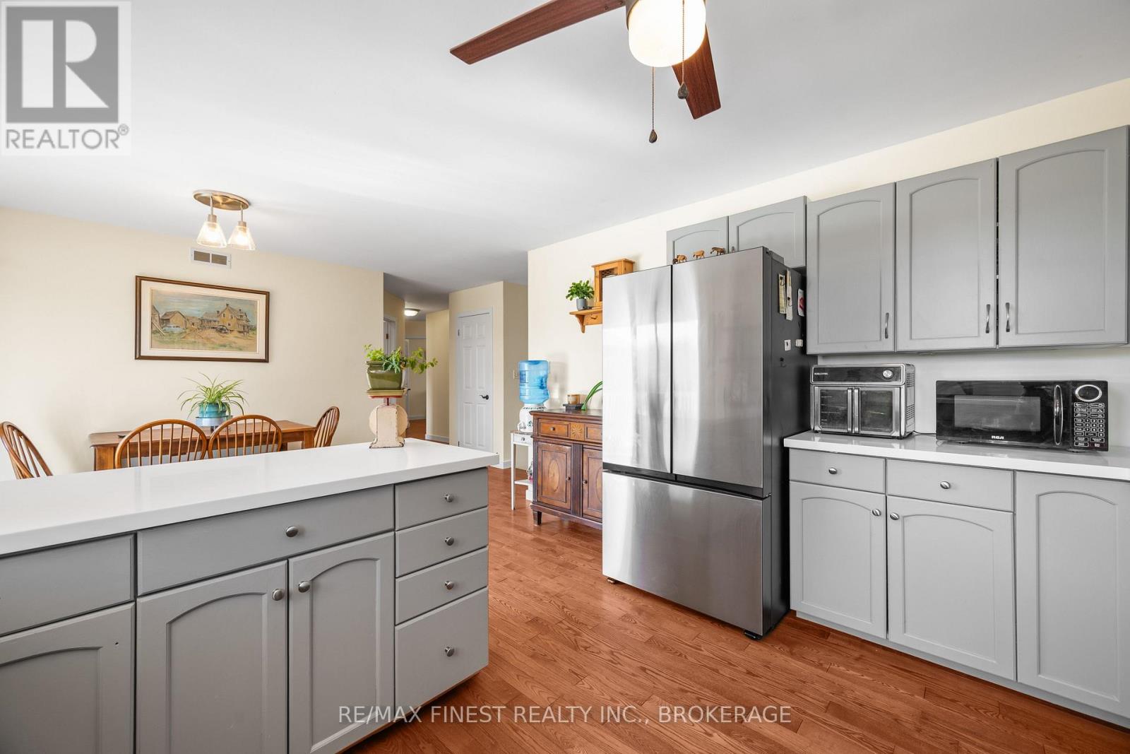 2442 Keeley Road Property Photo 10
