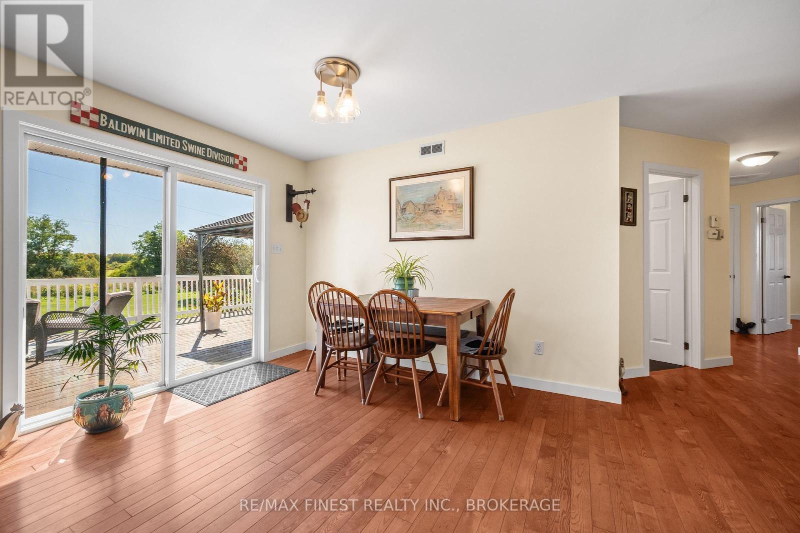2442 Keeley Road Property Photo 12