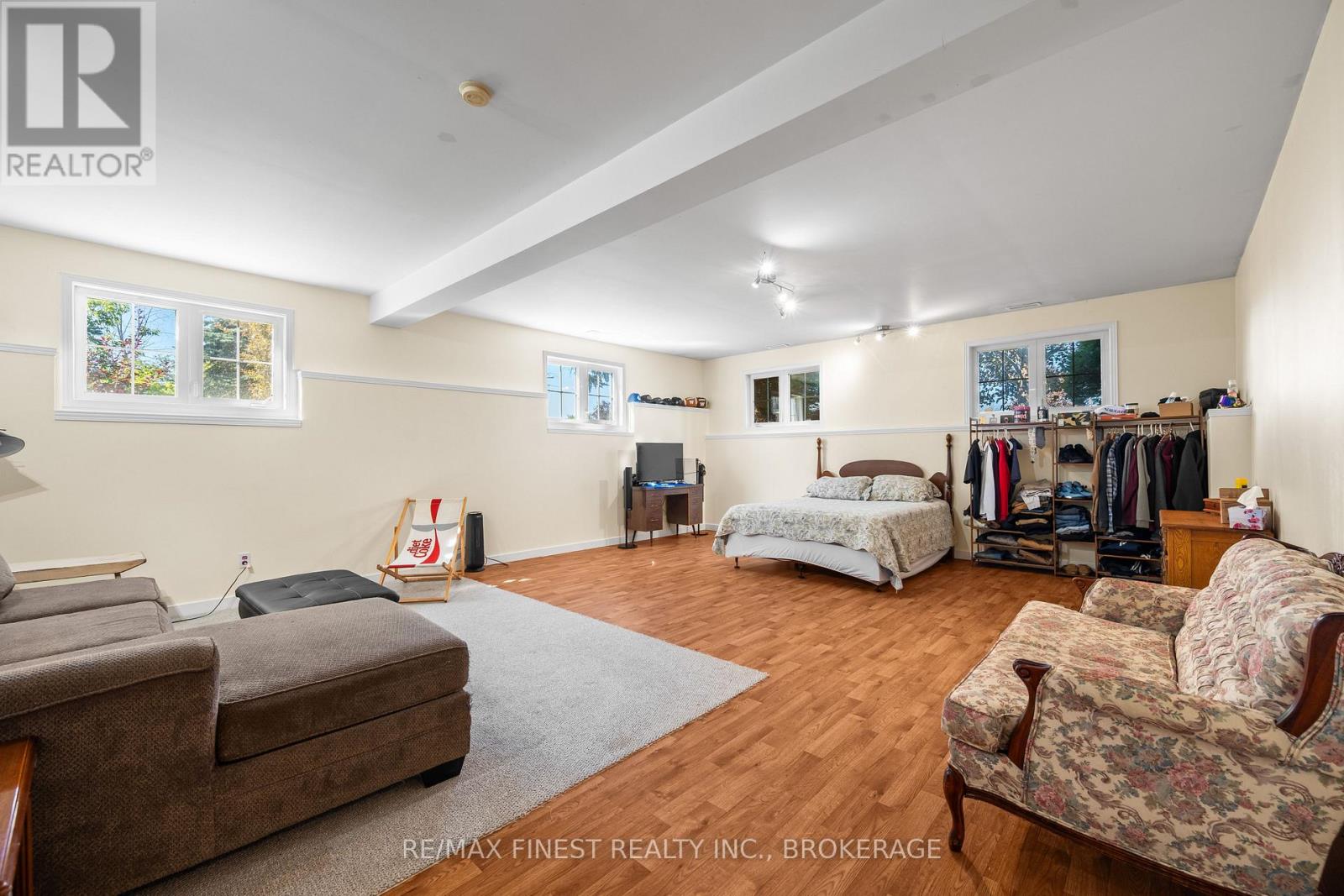 2442 Keeley Road Property Photo 28