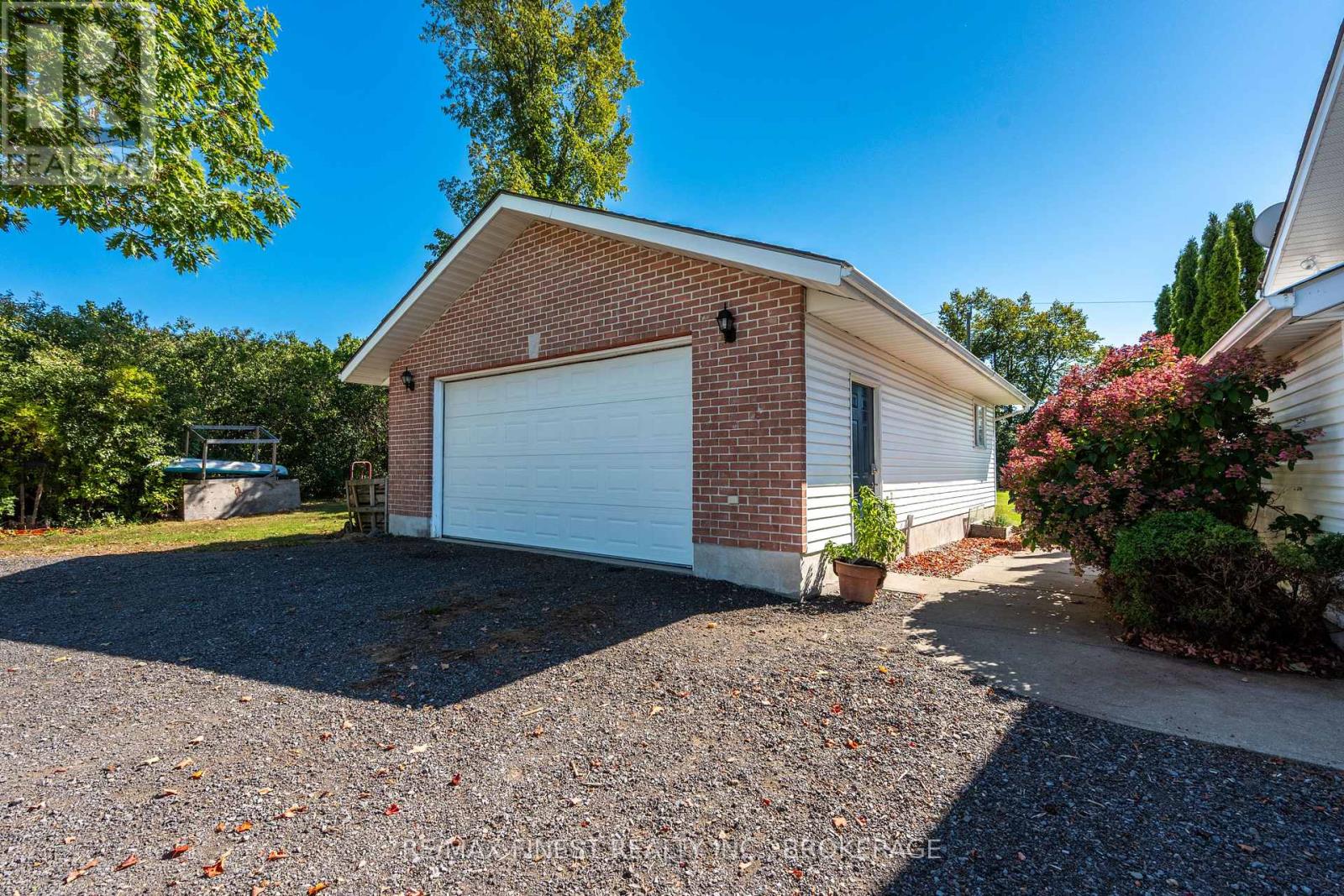 2442 Keeley Road Property Photo 36