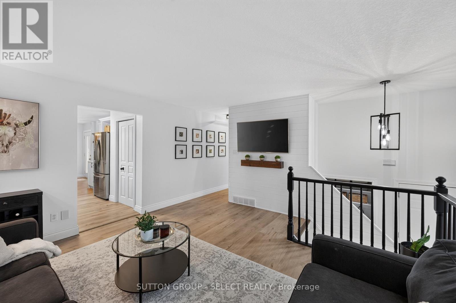 1801 Seymour Crescent Property Photo 7