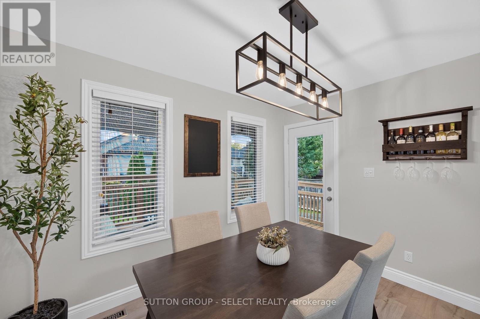 1801 Seymour Crescent Property Photo 14