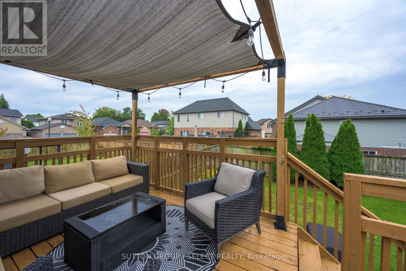 1801 Seymour Crescent Property Photo 39