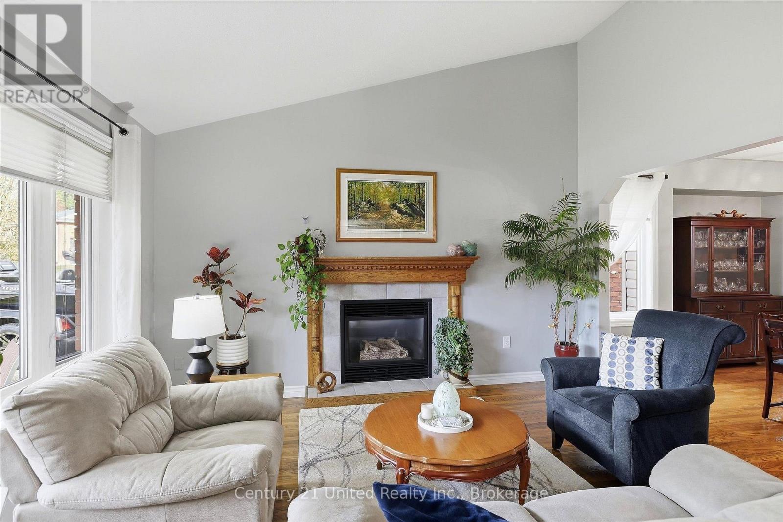 2318 Sumac Street Property Photo 4