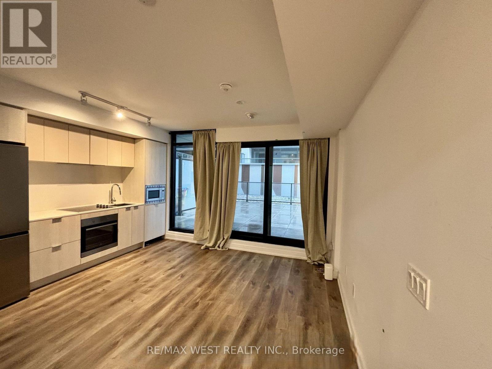 325 - 1 Jarvis Street Property Photo 6