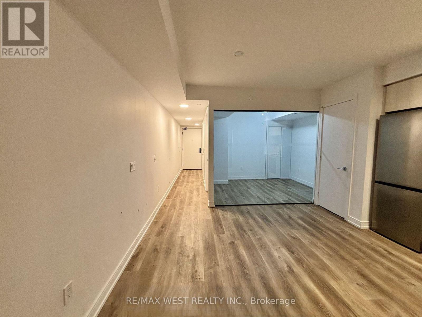 325 - 1 Jarvis Street Property Photo 7