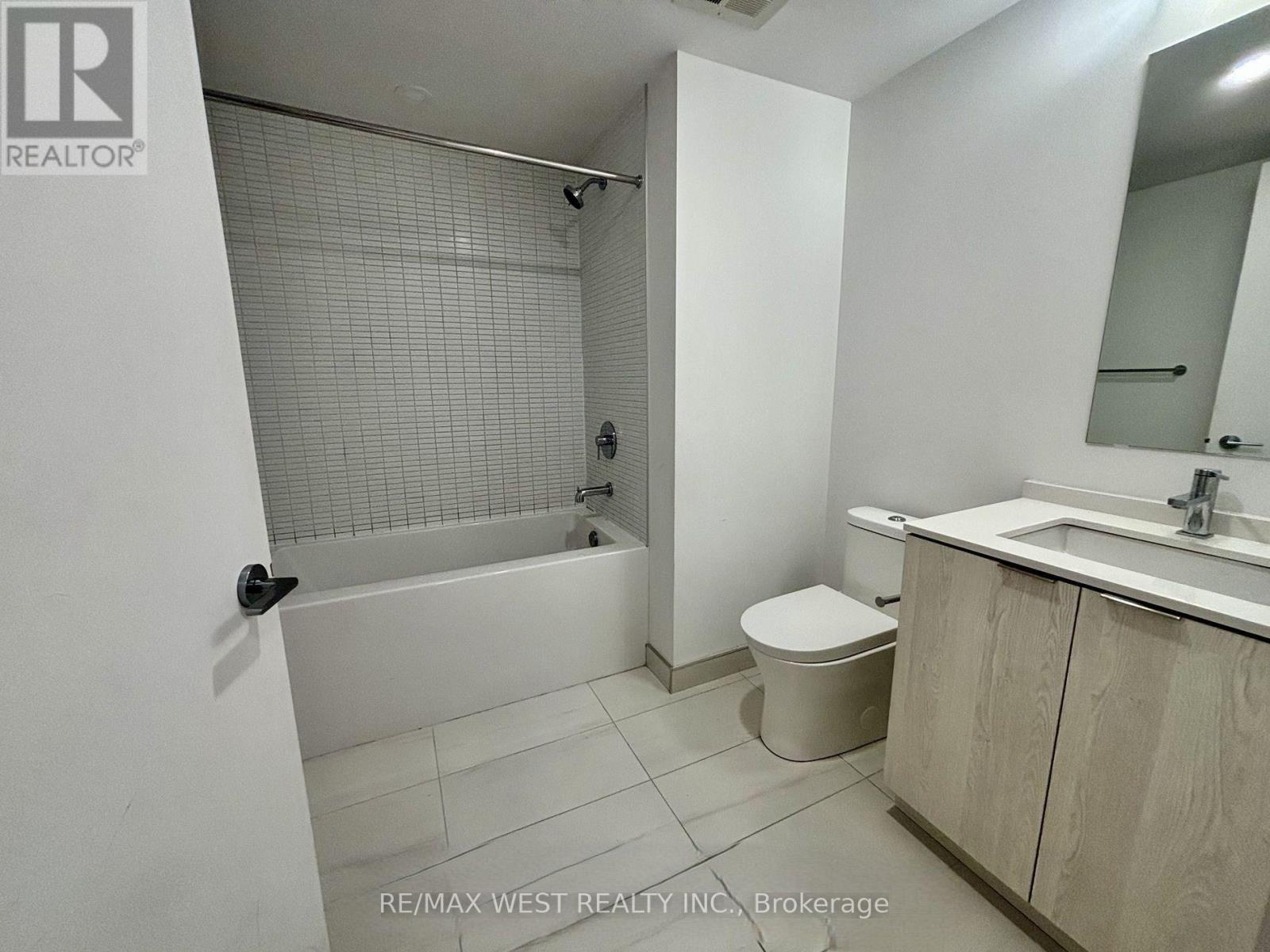 325 - 1 Jarvis Street Property Photo 10