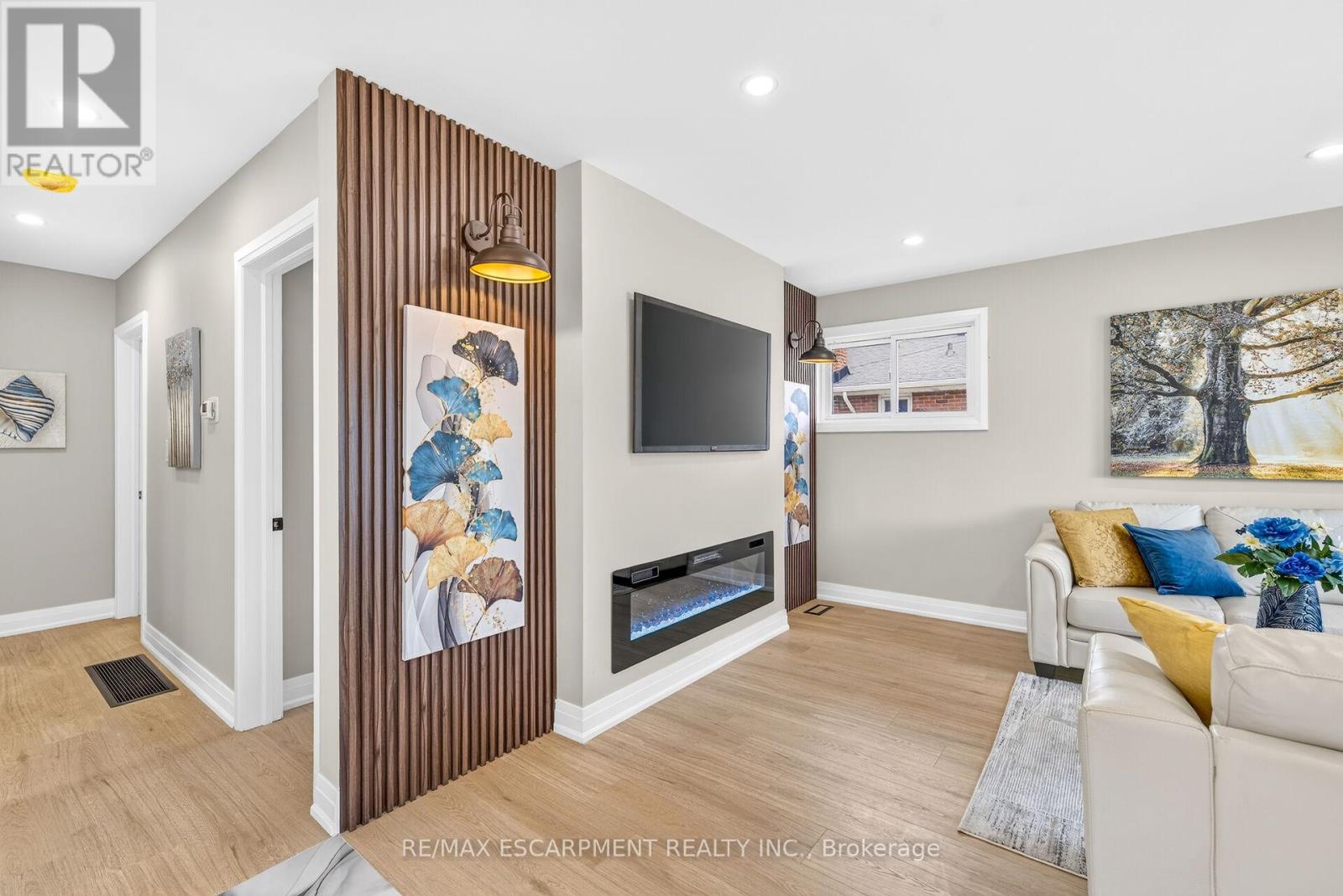150 Howard Avenue Property Photo 13