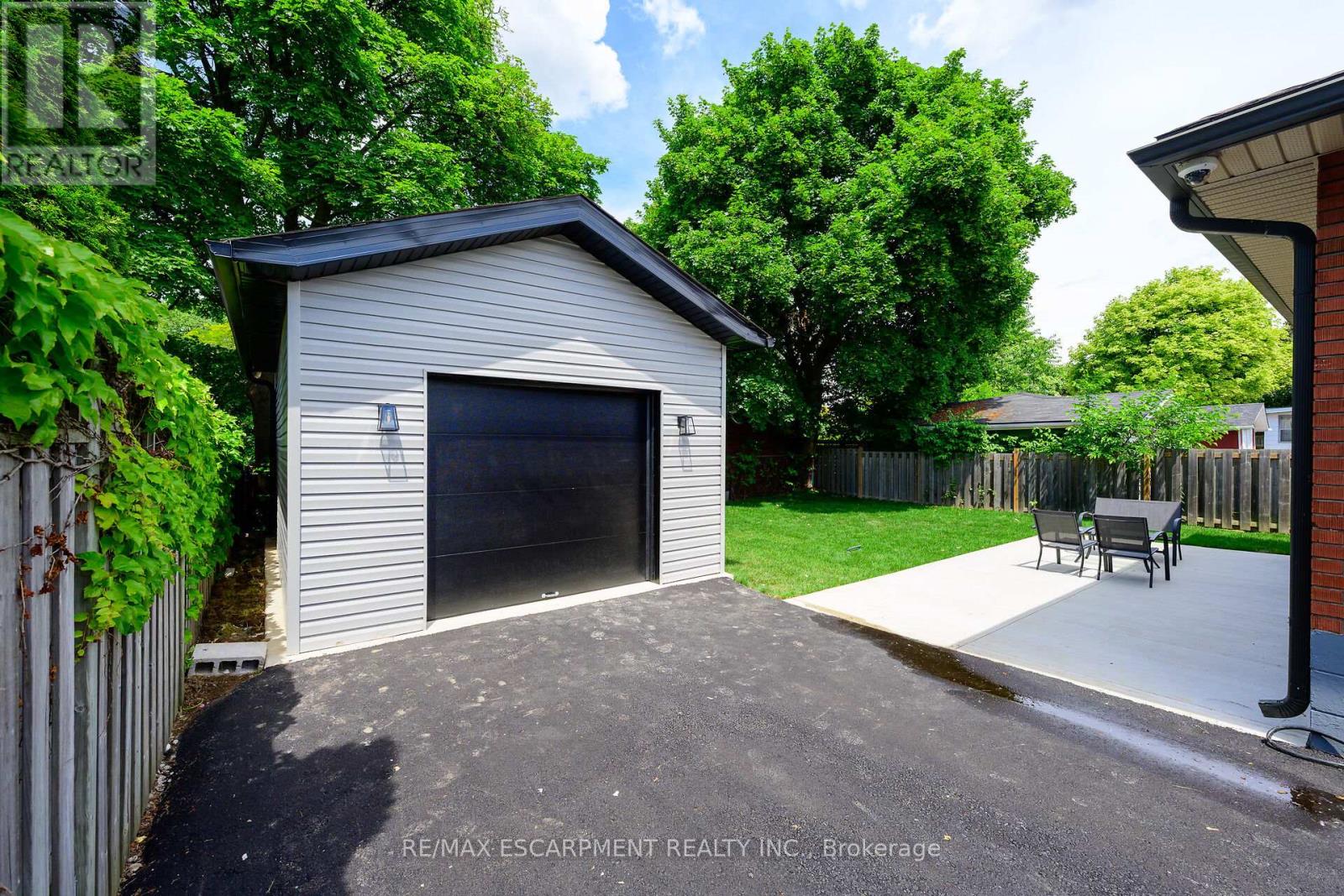 150 Howard Avenue Property Photo 40