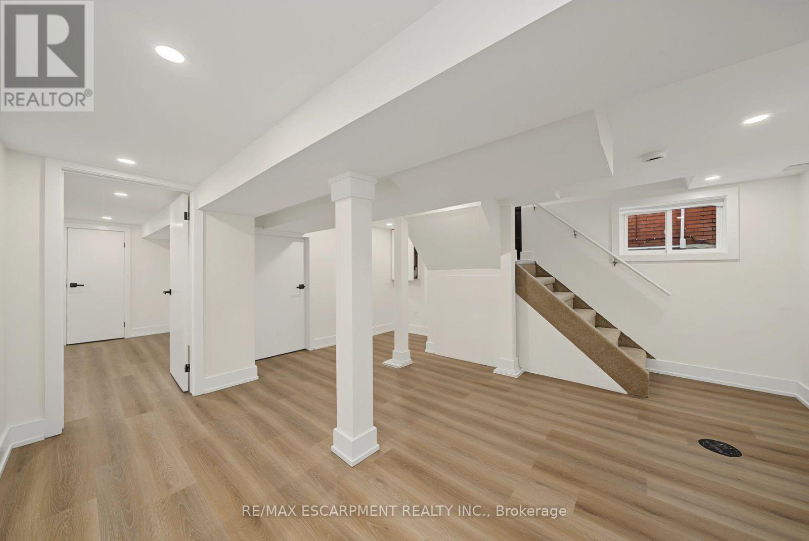 234 Balmoral Avenue S Property Photo 27