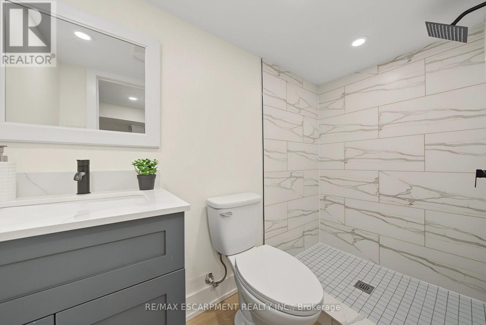 234 Balmoral Avenue S Property Photo 29