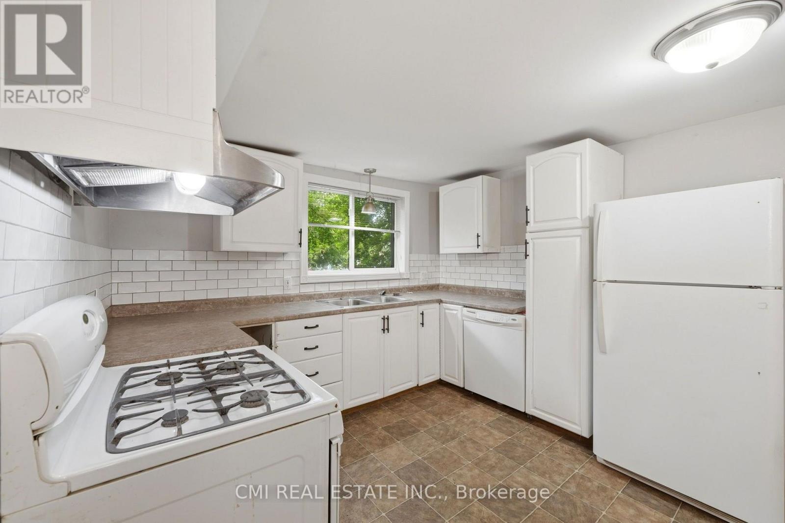 12 Argyle Street Property Photo 13