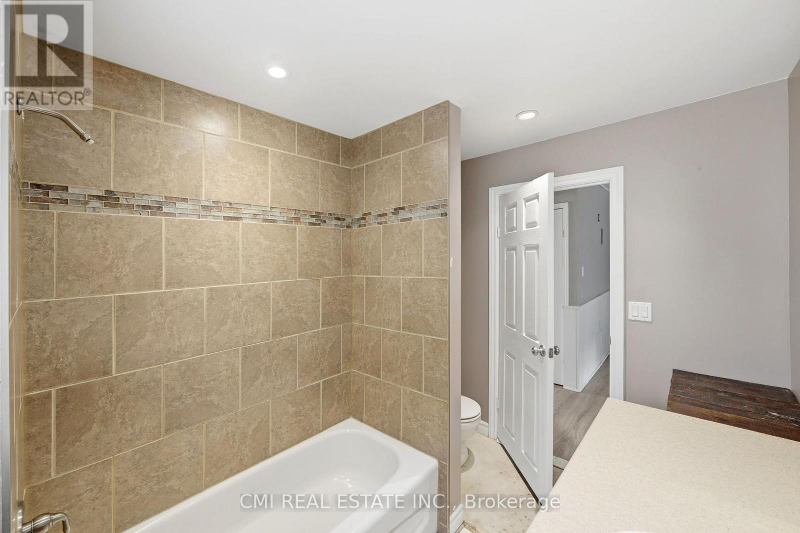 12 Argyle Street Property Photo 21