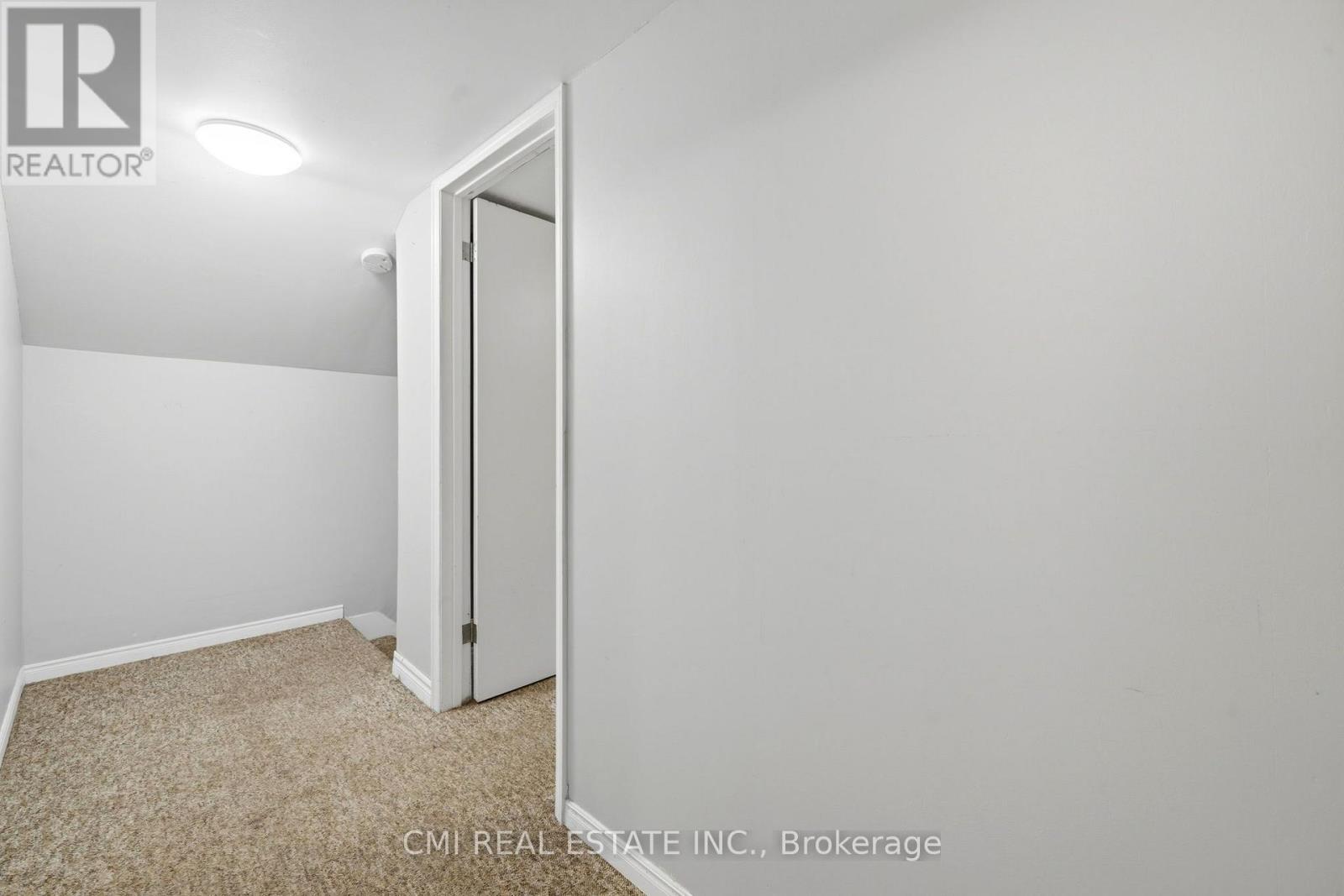 12 Argyle Street Property Photo 29