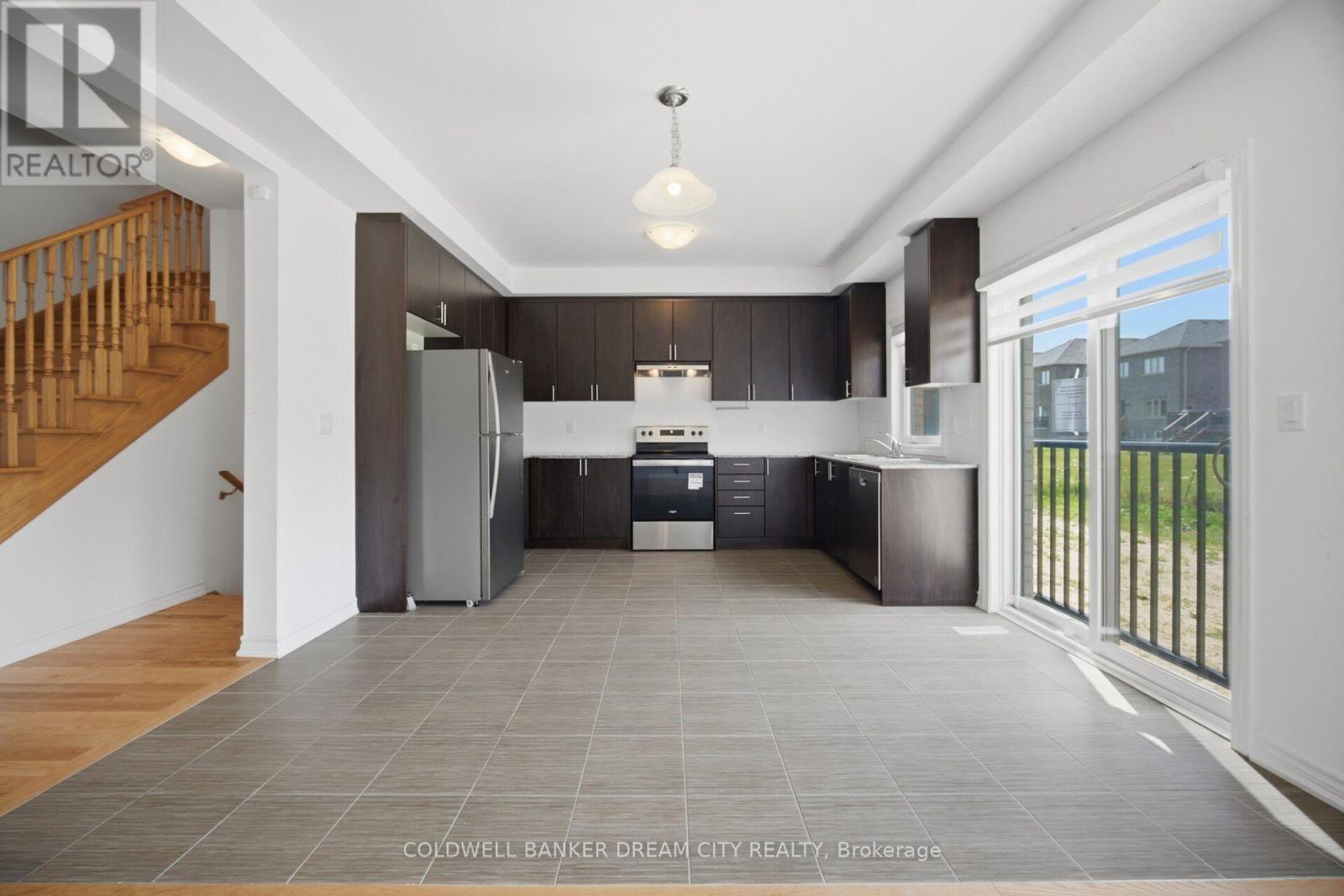 420 Vandusen Avenue Property Photo 13