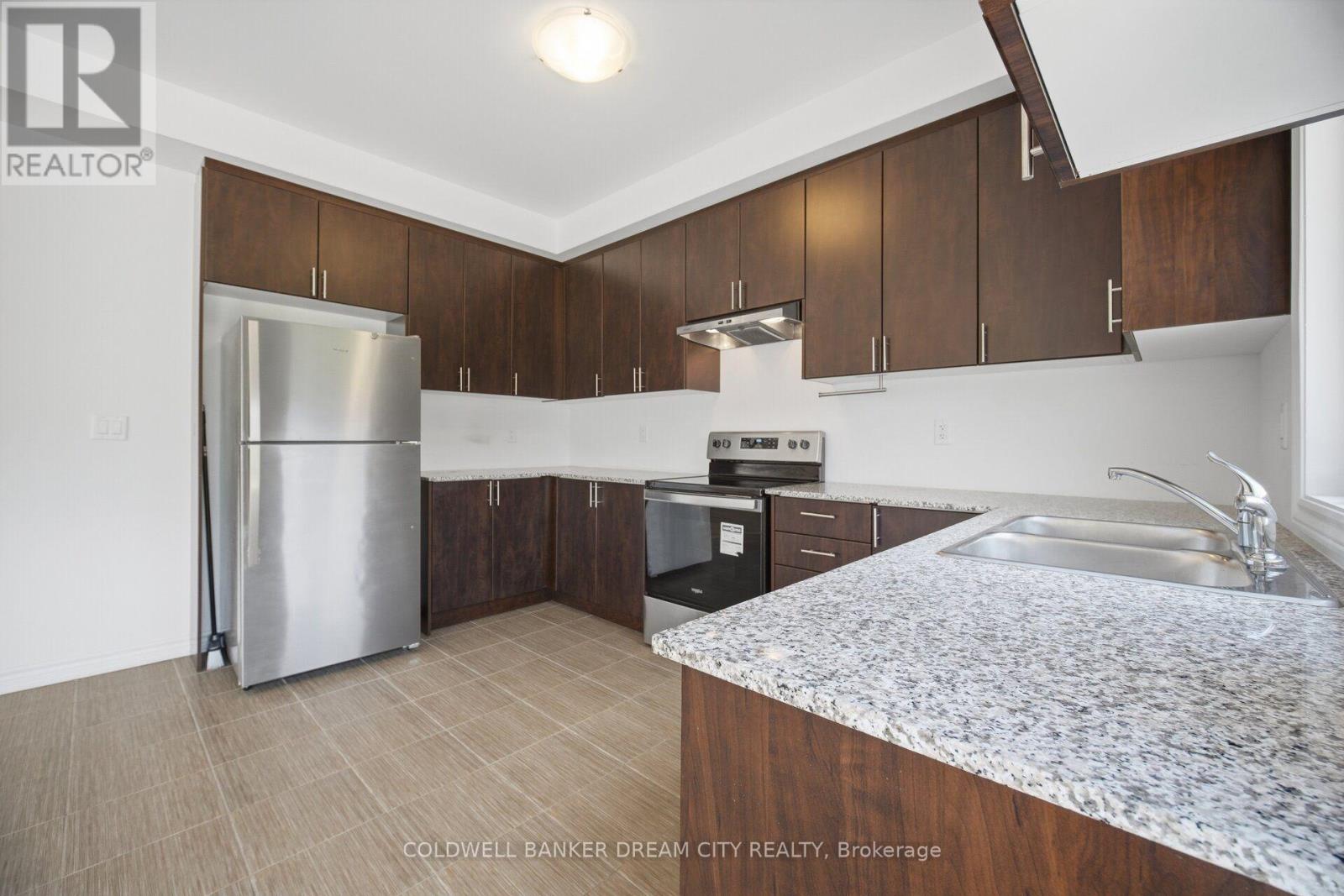420 Vandusen Avenue Property Photo 14