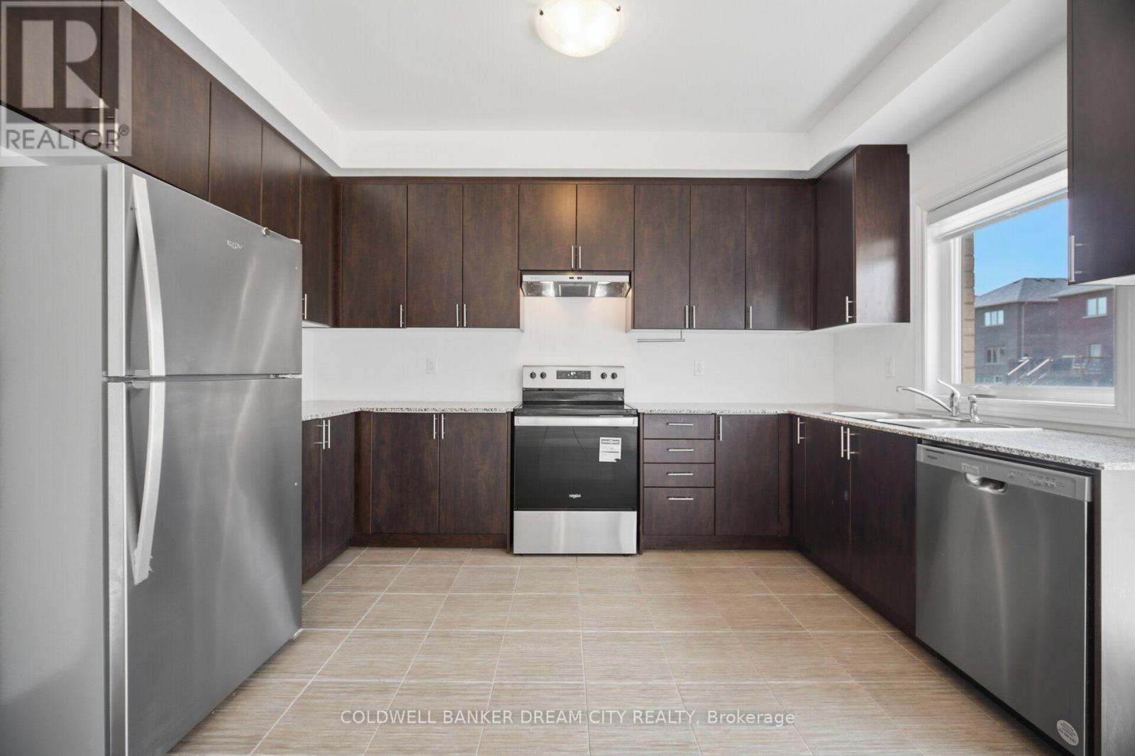 420 Vandusen Avenue Property Photo 15
