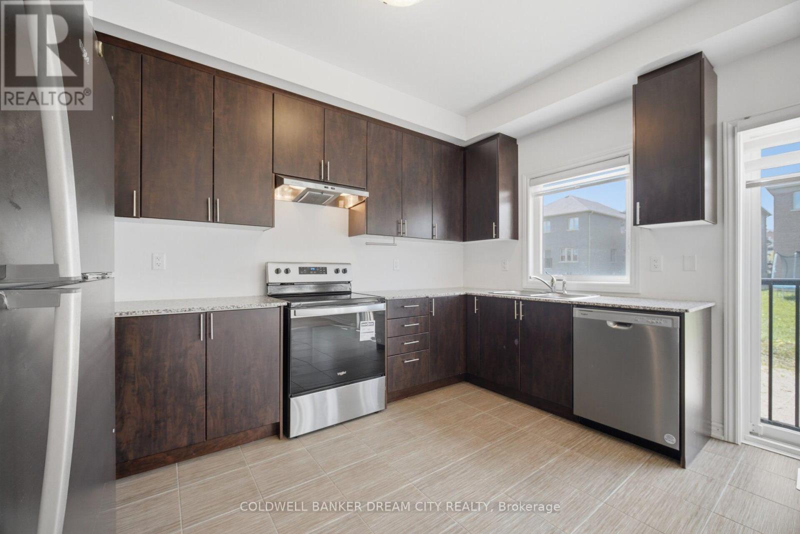 420 Vandusen Avenue Property Photo 16