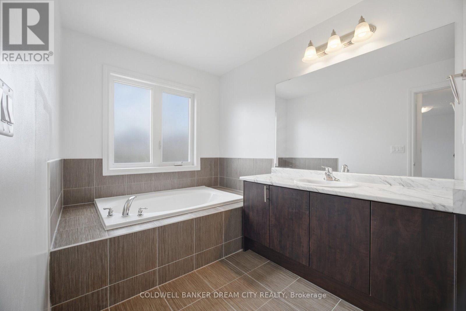 420 Vandusen Avenue Property Photo 25