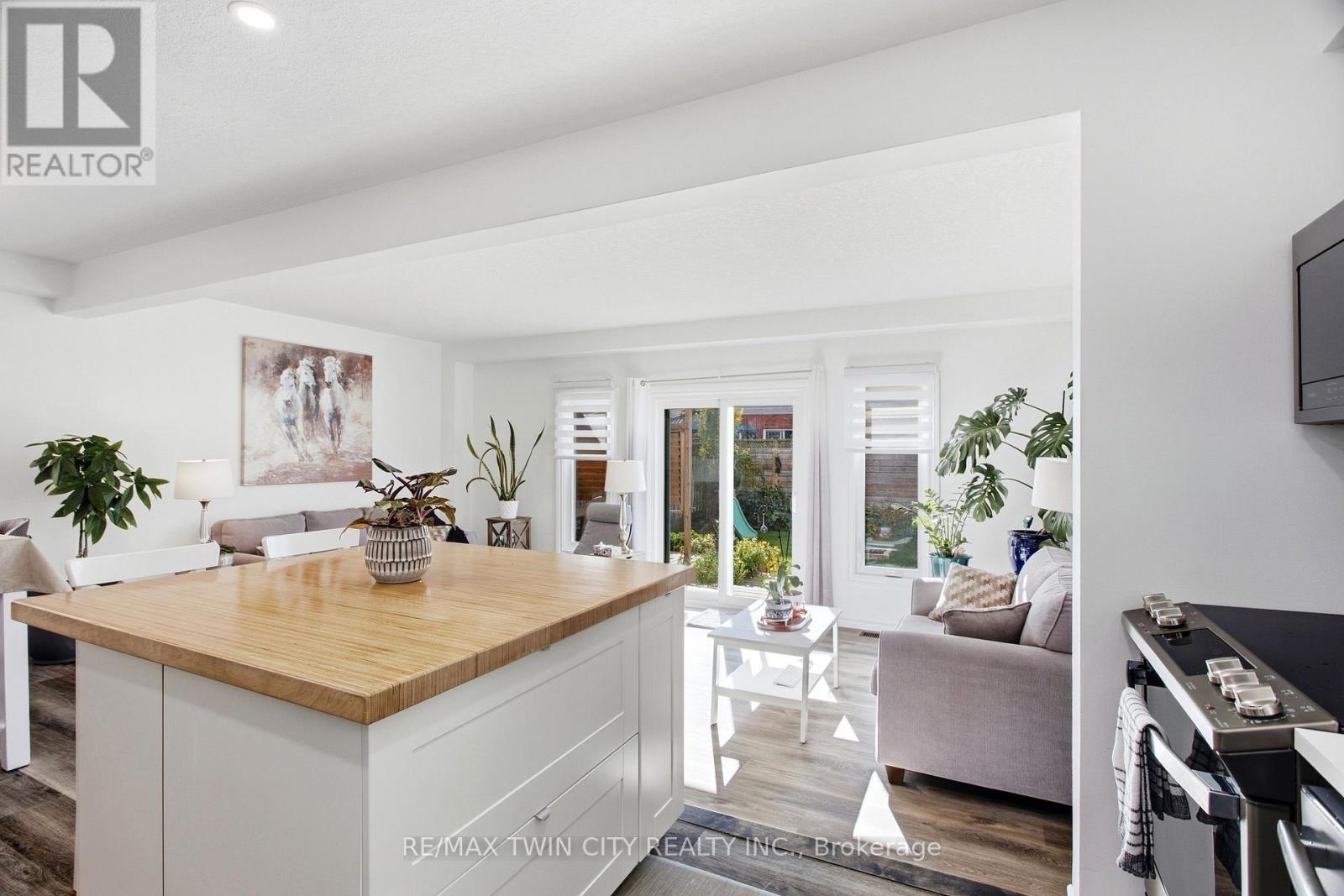 15 Cannes Street Property Photo 12