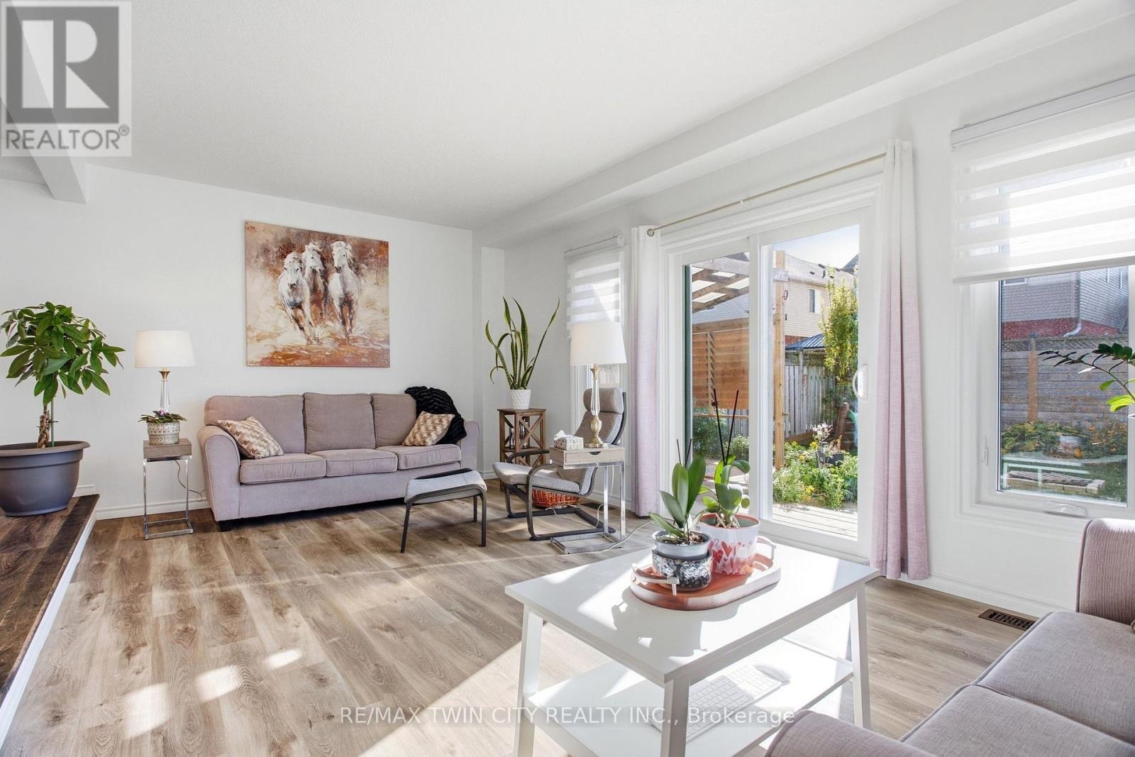 15 Cannes Street Property Photo 13