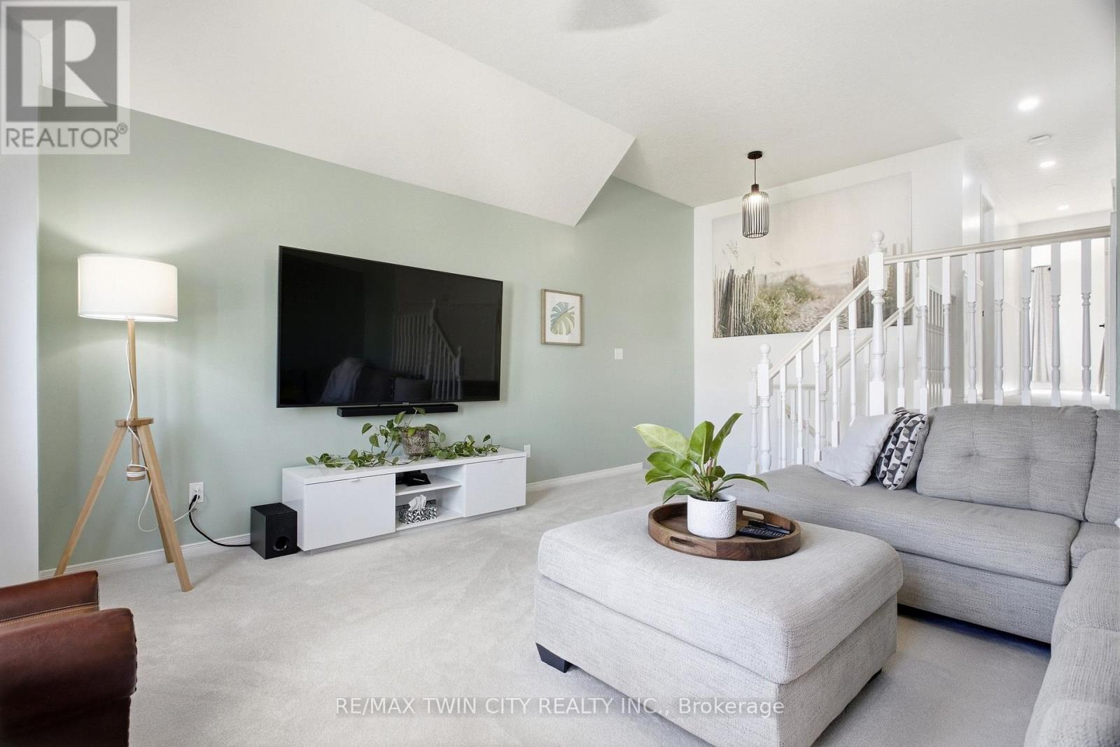15 Cannes Street Property Photo 23