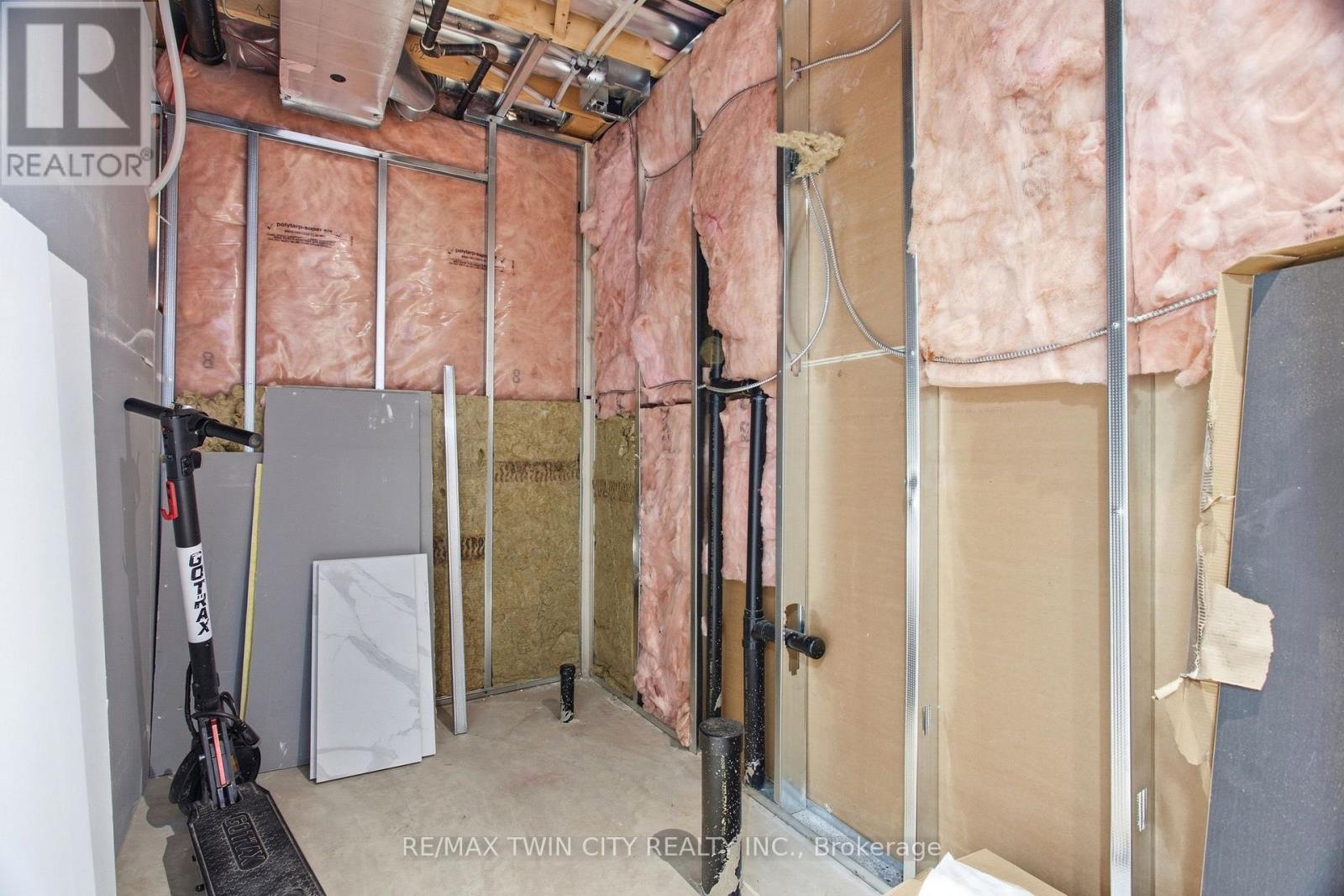 15 Cannes Street Property Photo 42