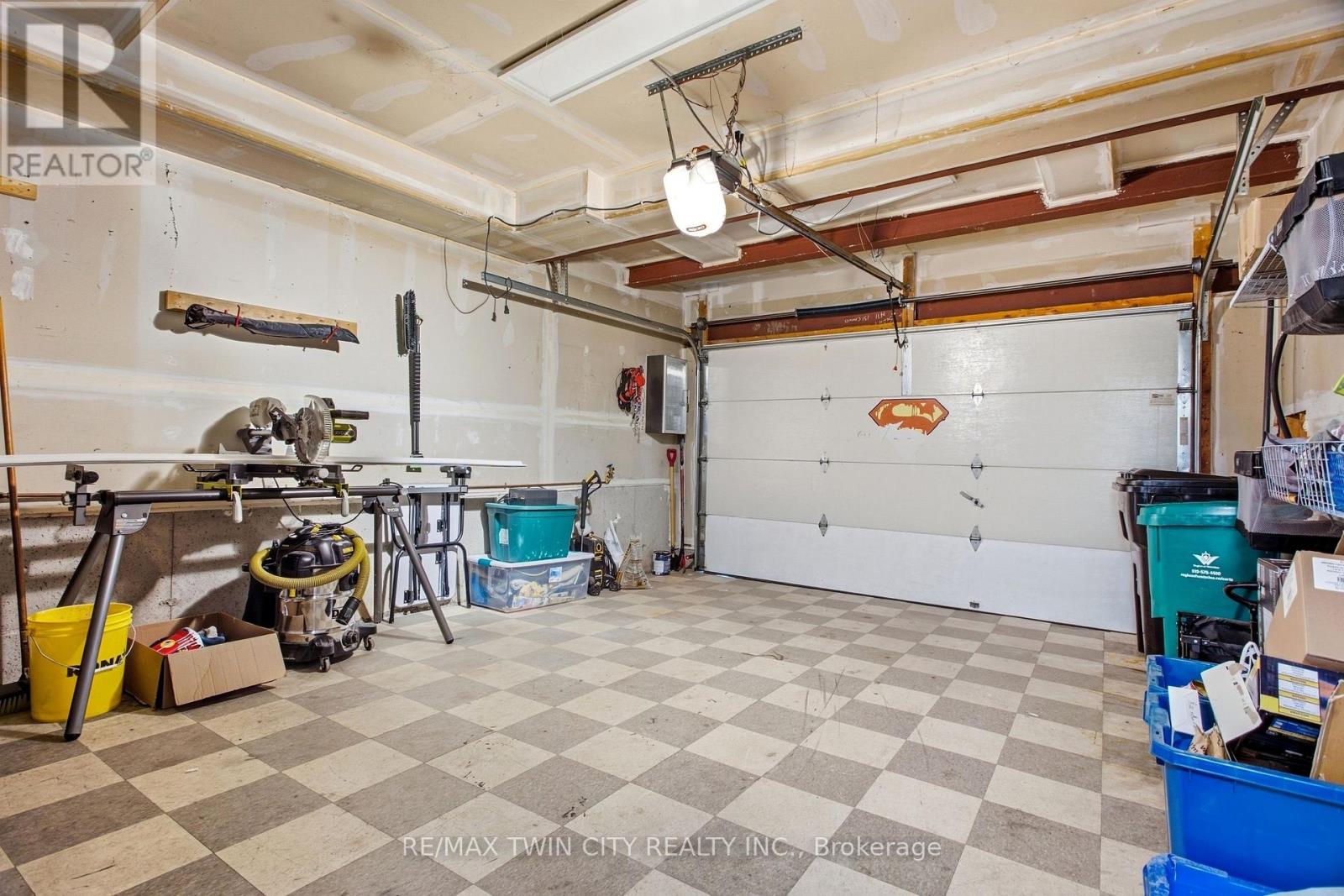 15 Cannes Street Property Photo 48