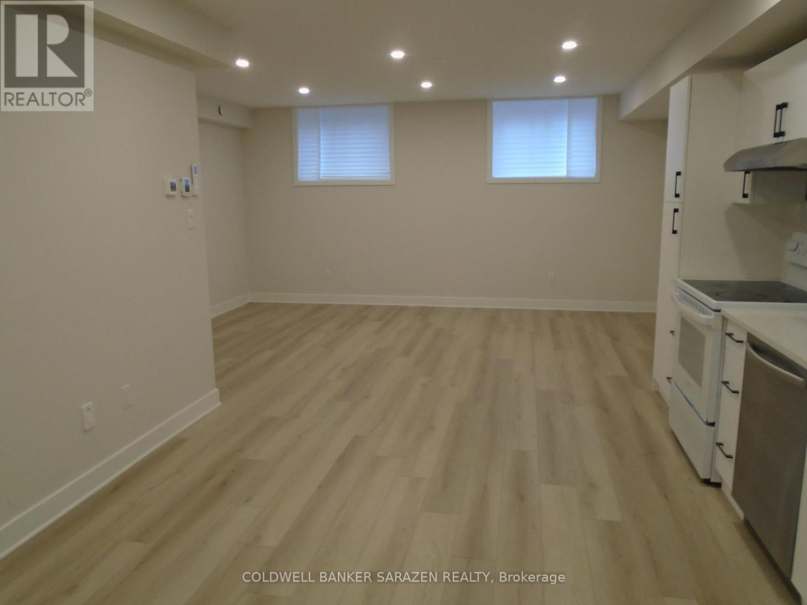 B - 279 Enclave Walk E Property Photo 2