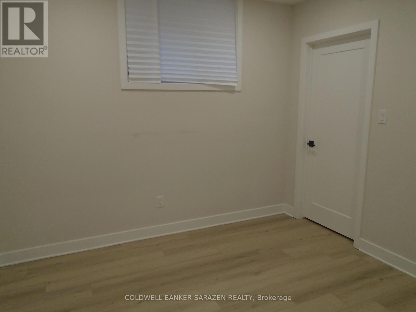 B - 279 Enclave Walk E Property Photo 6